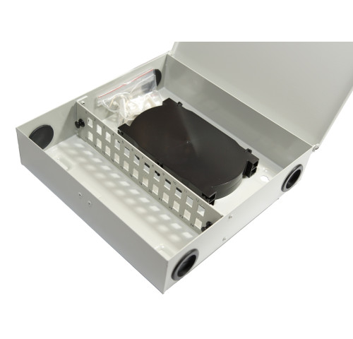 Optický rozvaděč nástěnný kov 24 SC vč. opt. kazety a zámku jednokřídlý