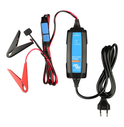Victron Energy chytrá nabíječka baterií BlueSmart 6V/12V - 1,1A IP65+DC konektor