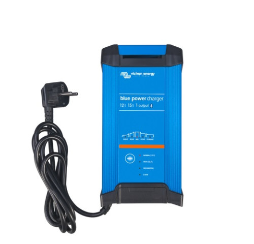 Victron Energy Chytrá nabíječka baterií BlueSmart 12V/15A (1) IP22