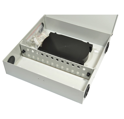 Optický rozvaděč nástěnný kov 24 ST vč. opt. kazety a zámku jednokřídlý Optický rozvaděč nástěnný kov 24 ST vč. opt. kazety a zámku jednokřídlý