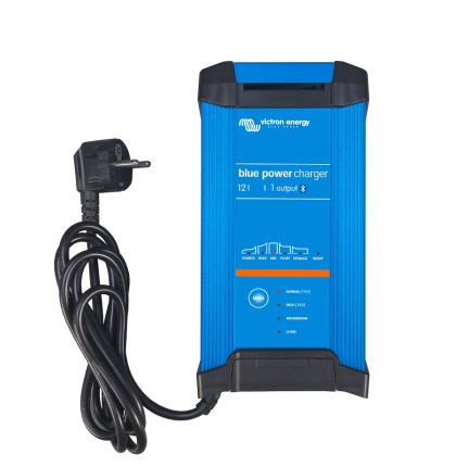 Victron Energy Chytrá nabíječka baterií BlueSmart 12V/30A (1) IP22