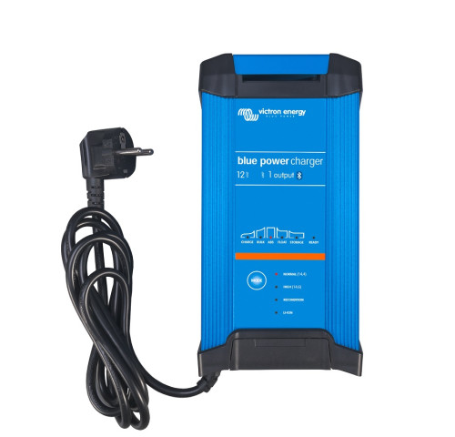 Victron Energy Chytrá nabíječka baterií BlueSmart 12V/30A (1) IP22