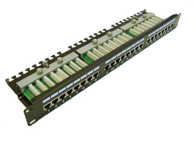 LEXI-Net Patch panel 24 portů C5e s poličkou osazený FTP