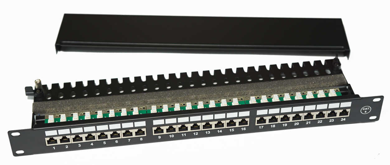 Patch panel osazený 19" 1U 24 FTP Cat 6 černý