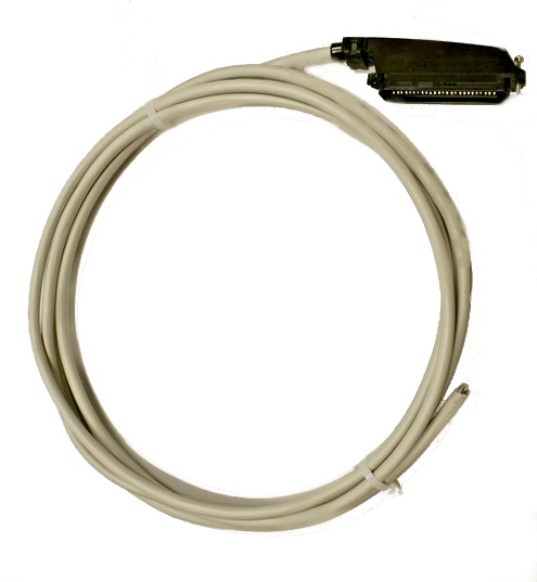 Kabel 16P s konektorem TELCO 50 typ "B" osazení za sebou  2,5M